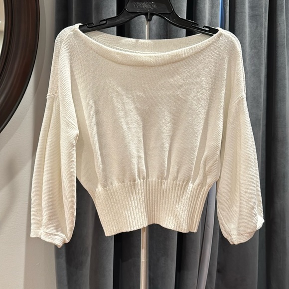 Knitted & Knotted Cropped Sweater - Picture 1 of 7